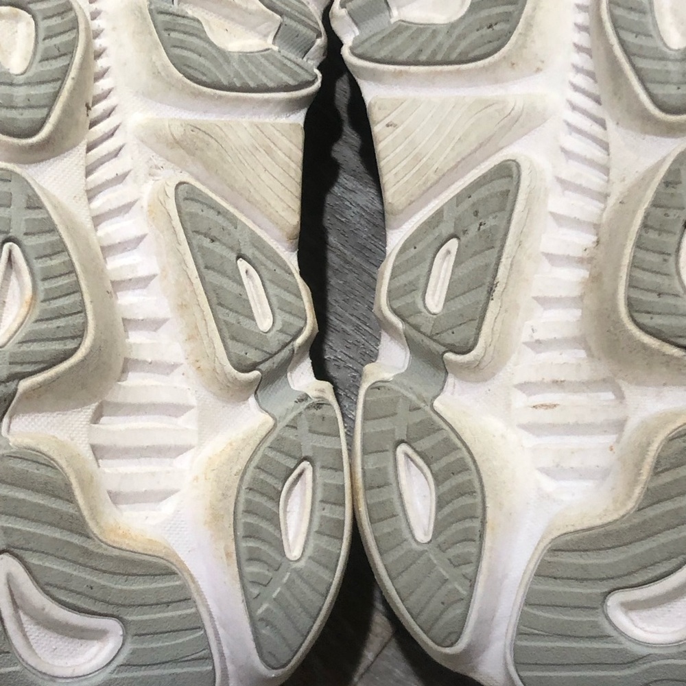 Hoka Women's Light Gray and Pale Pink Running Shoes - Picture 8 of 16